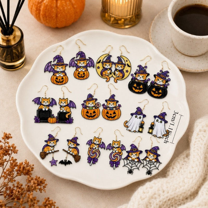 Size specification chart showing 3cm width dimension for Halloween cat drop earrings